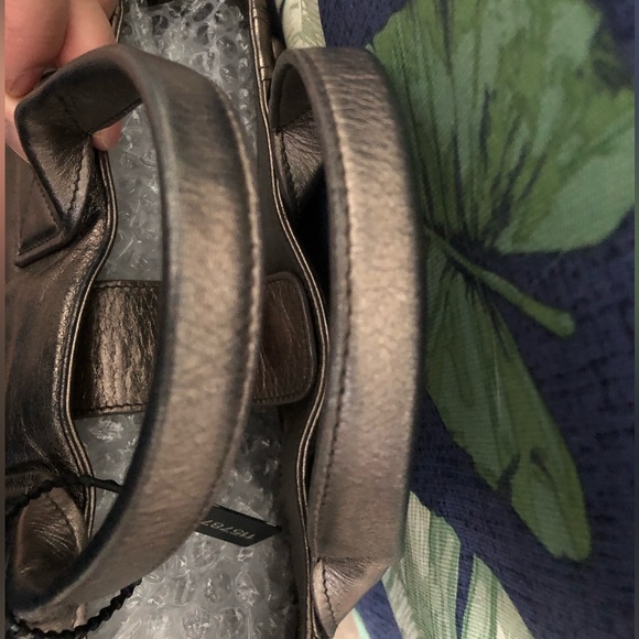 Salvatore Ferragamo Metallic Shoulder Tote Bag - Picture 11 of 11